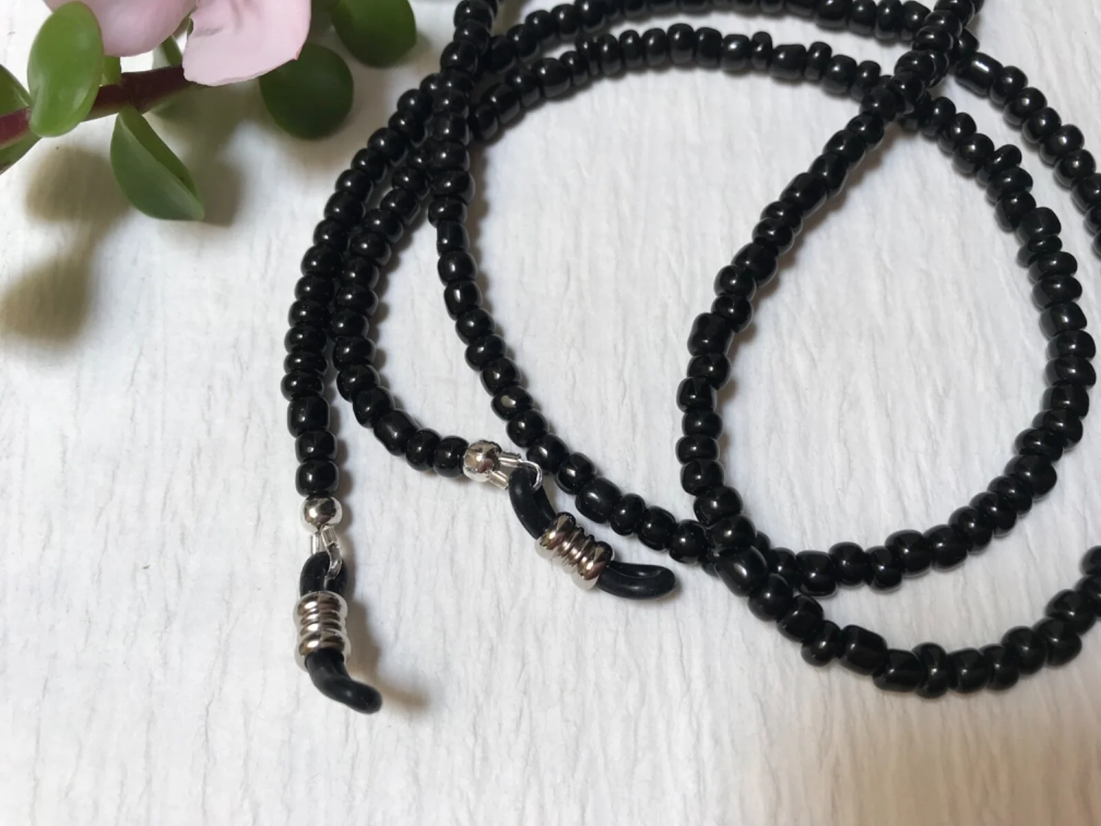 SLEEK JET BLACK 27" Glass Beaded Eyeglass or Sunglasses Chain Holder Made USA 2