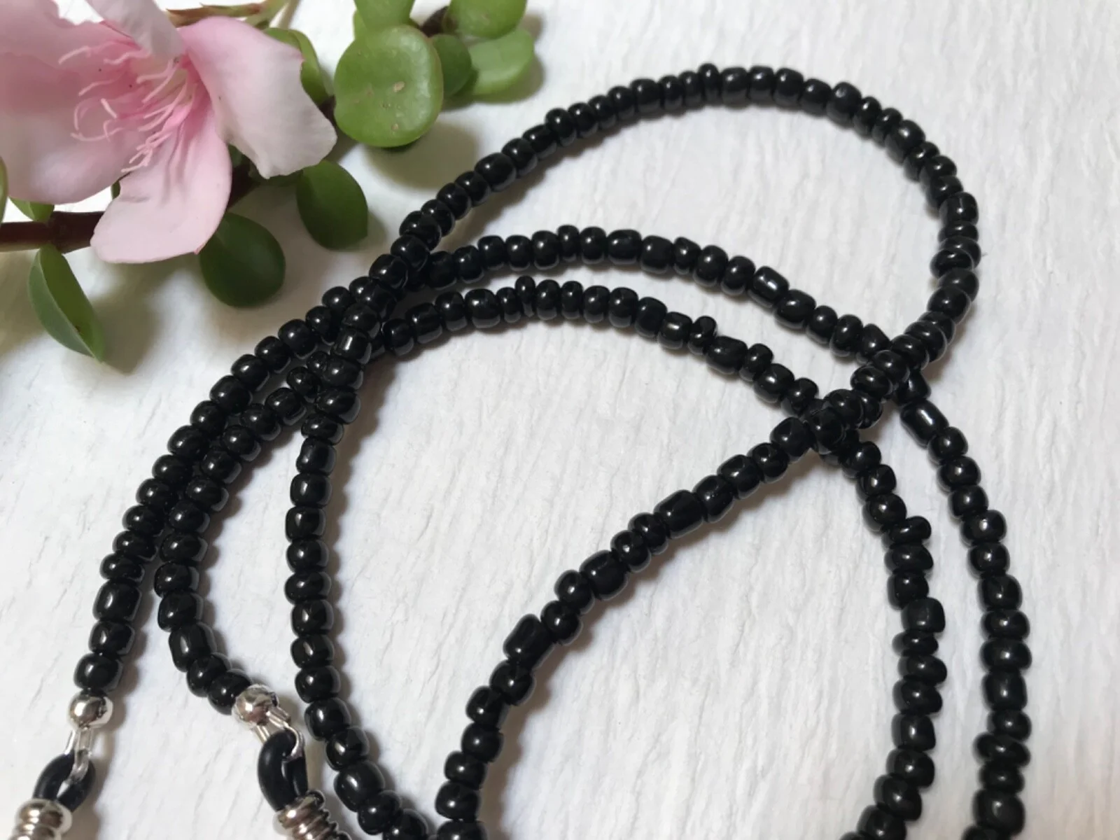 SLEEK JET BLACK 27" Glass Beaded Eyeglass or Sunglasses Chain Holder Made USA 4